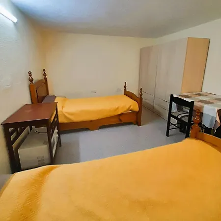 Bright & Spacious Private Room, Bathroom & Terrace In Swieqi, Prime Location! Проживание в семье
