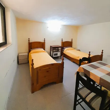 Bright & Spacious Private Room, Bathroom & Terrace In Swieqi, Prime Location! Homestay szállás *