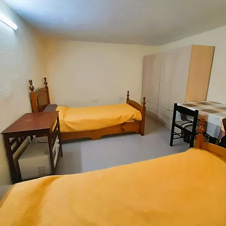 Bright & Spacious Private Room, Bathroom & Terrace In Swieqi, Prime Location! Проживание в семье