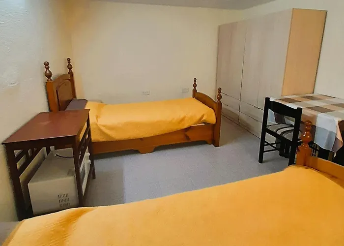 Bright & Spacious Private Room, Bathroom & Terrace In Swieqi, Prime Location! Accommodatie bij particulieren